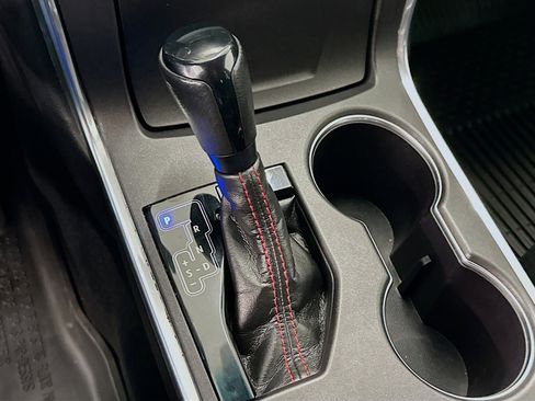 Used 2017 Toyota Camry SE FWD image 24