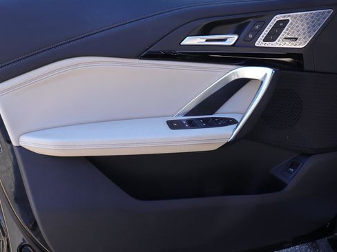 Used 2023 BMW X1 xDrive28i w/ Premium Package image 11