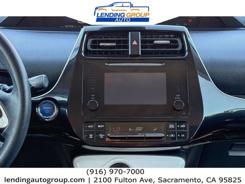 Used 2017 Toyota Prius Two w/ Prius Two Safety Plus Package FWD image 12