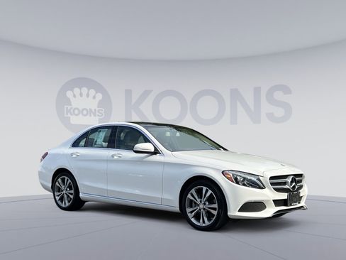Used 2015 Mercedes-Benz C 300 4MATIC Sedan image 2