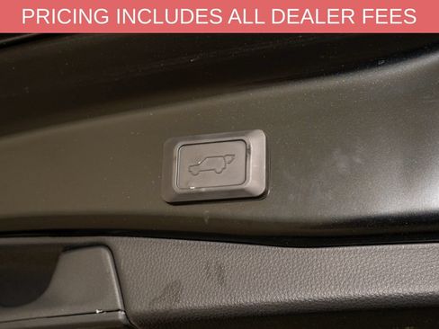 Certified 2023 Toyota RAV4 XLE Premium AWD/4WD image 6