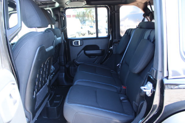 Used 2021 Jeep Wrangler Unlimited Rubicon 4xe AWD/4WD image 52