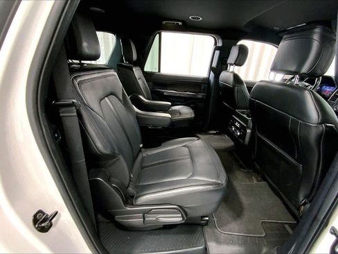 Used 2019 Ford Expedition Max Limited w/ Driver Assistance Package RWD image 25