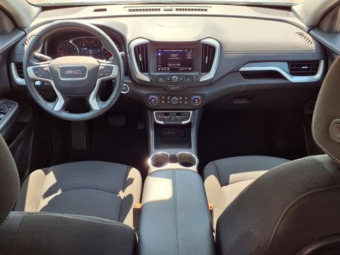 Used 2024 GMC Terrain SLE w/ Driver Convenience Package FWD image 13