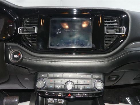 Used 2021 Dodge Durango SXT image 35