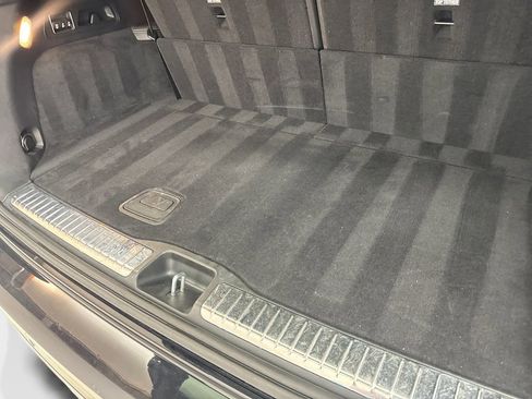 Used 2025 Mercedes-Benz GLS 450 4MATIC image 82