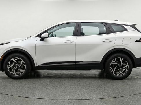 Used 2025 Kia Sportage LX FWD image 5