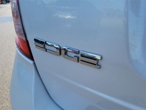 Used 2014 Ford Edge Limited w/ Equipment Group 301A FWD image 11
