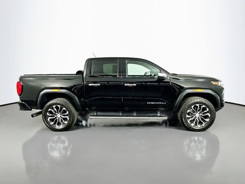 Used 2023 GMC Canyon Denali image 9