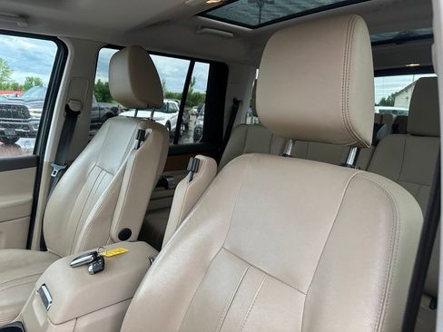 Used 2016 Land Rover LR4 HSE AWD/4WD image 13