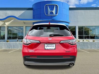 Used 2025 Honda HR-V Sport
