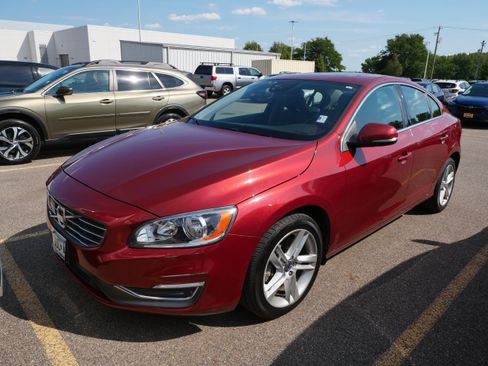 Used 2014 Volvo S60 T5 AWD/4WD image 2