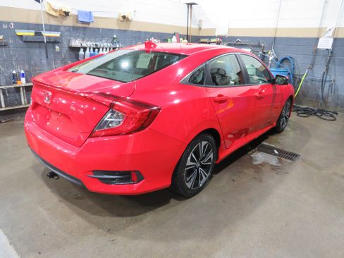 Used 2018 Honda Civic EX-T image 7