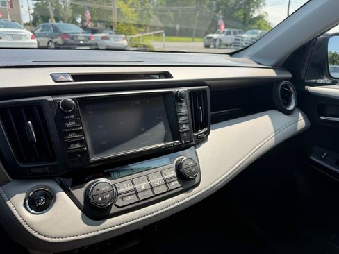 Used 2016 Toyota RAV4 Limited AWD/4WD image 13