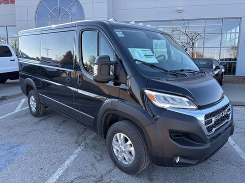 New 2026 RAM ProMaster 1500 w/ Quick Order Package 22G SLT image 6