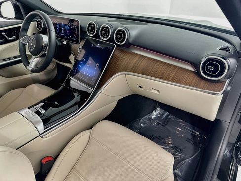 Used 2023 Mercedes-Benz C 300 Sedan image 29