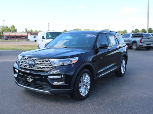 Used 2022 Ford Explorer Limited w/ Equipment Group 301A RWD image 4