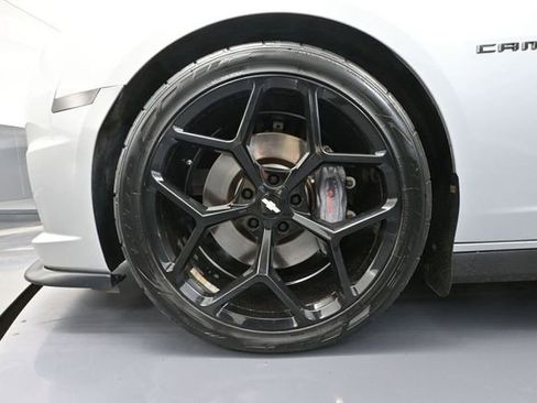 Used 2010 Chevrolet Camaro SS w/ RS Package RWD image 20