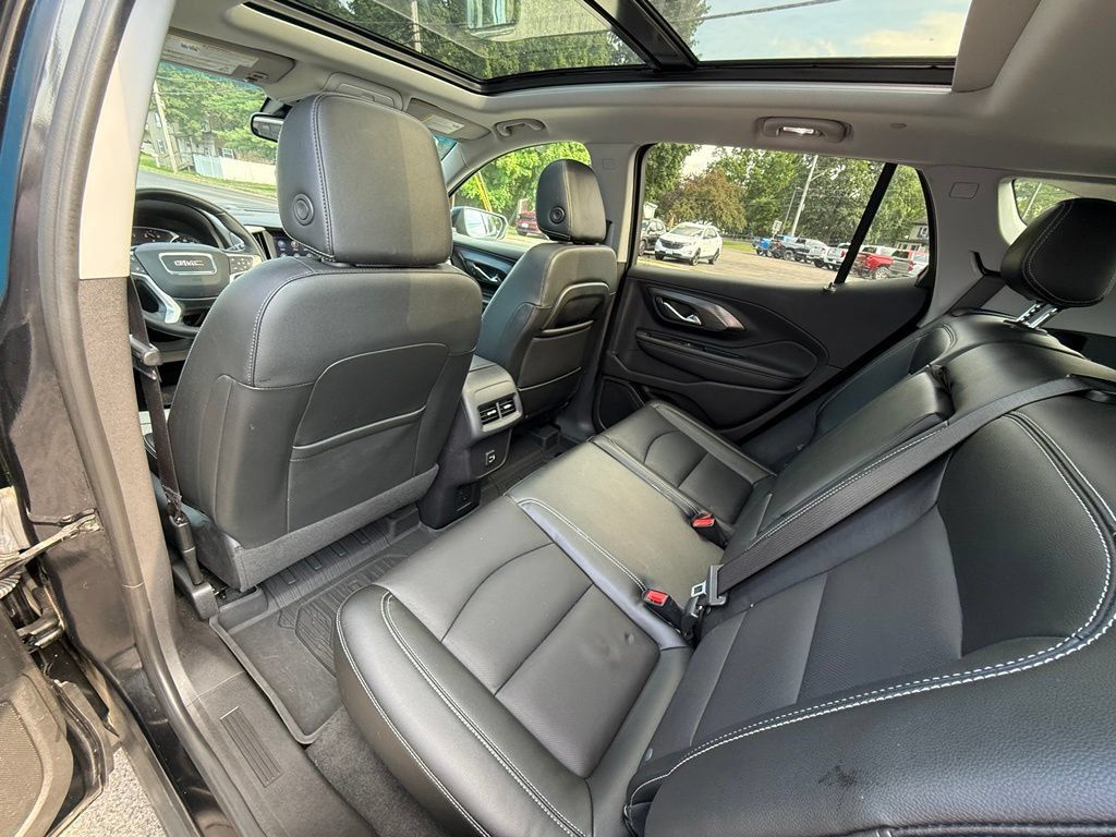Used 2023 GMC Terrain SLT w/ Elevation Edition AWD/4WD image 22