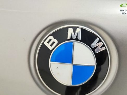 Used 2022 BMW 750i xDrive w/ M Sport Package AWD/4WD image 29
