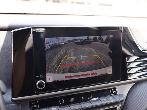 Used 2025 Toyota Camry SE FWD image 17