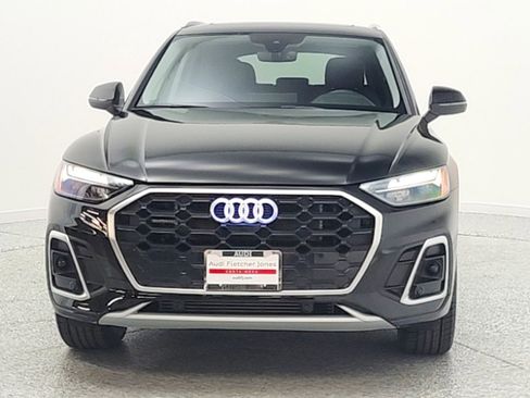 Used 2024 Audi Q5 e Premium Plus w/ Premium Plus Package AWD/4WD image 2