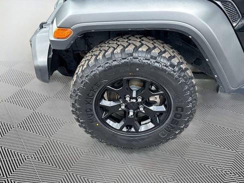 Used 2023 Jeep Wrangler Unlimited Sport AWD/4WD image 35