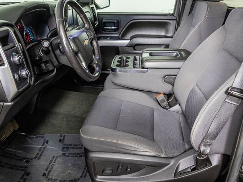 Used 2018 Chevrolet Silverado 1500 LT w/ LT Convenience Package image 31