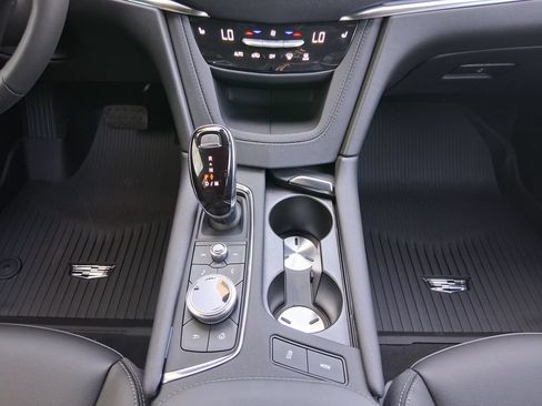 New 2026 Cadillac XT5 Luxury w/ LPO, Floor Liner Package AWD/4WD image 12
