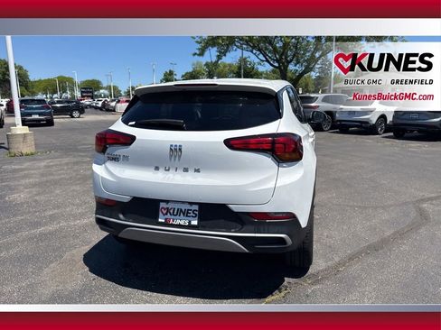 Used 2025 Buick Encore GX Preferred FWD image 12