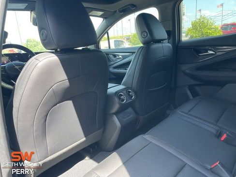 New 2025 Chevrolet Blazer EV LT w/ Super Cruise Package AWD/4WD image 16