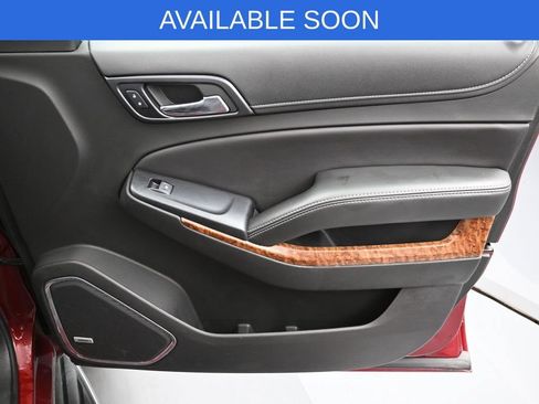 Used 2018 Chevrolet Suburban Premier AWD/4WD image 45
