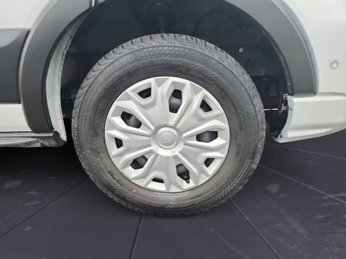 Used 2023 Ford Transit 350 XLT RWD image 9