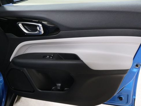 New 2026 Jeep Compass Limited AWD/4WD image 19