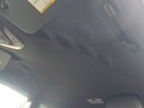 Used 2019 Toyota C-HR Limited image 18