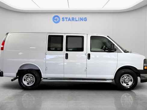 Used 2025 Chevrolet Express 2500 w/ Driver Convenience Package RWD image 12