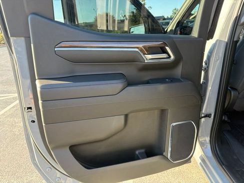Used 2024 Chevrolet Silverado 1500 LT AWD/4WD image 24