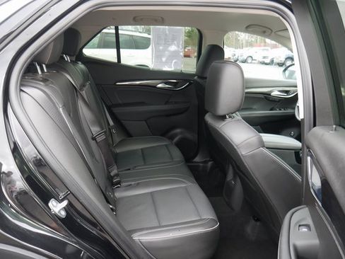 Used 2023 Buick Envision Essence image 25