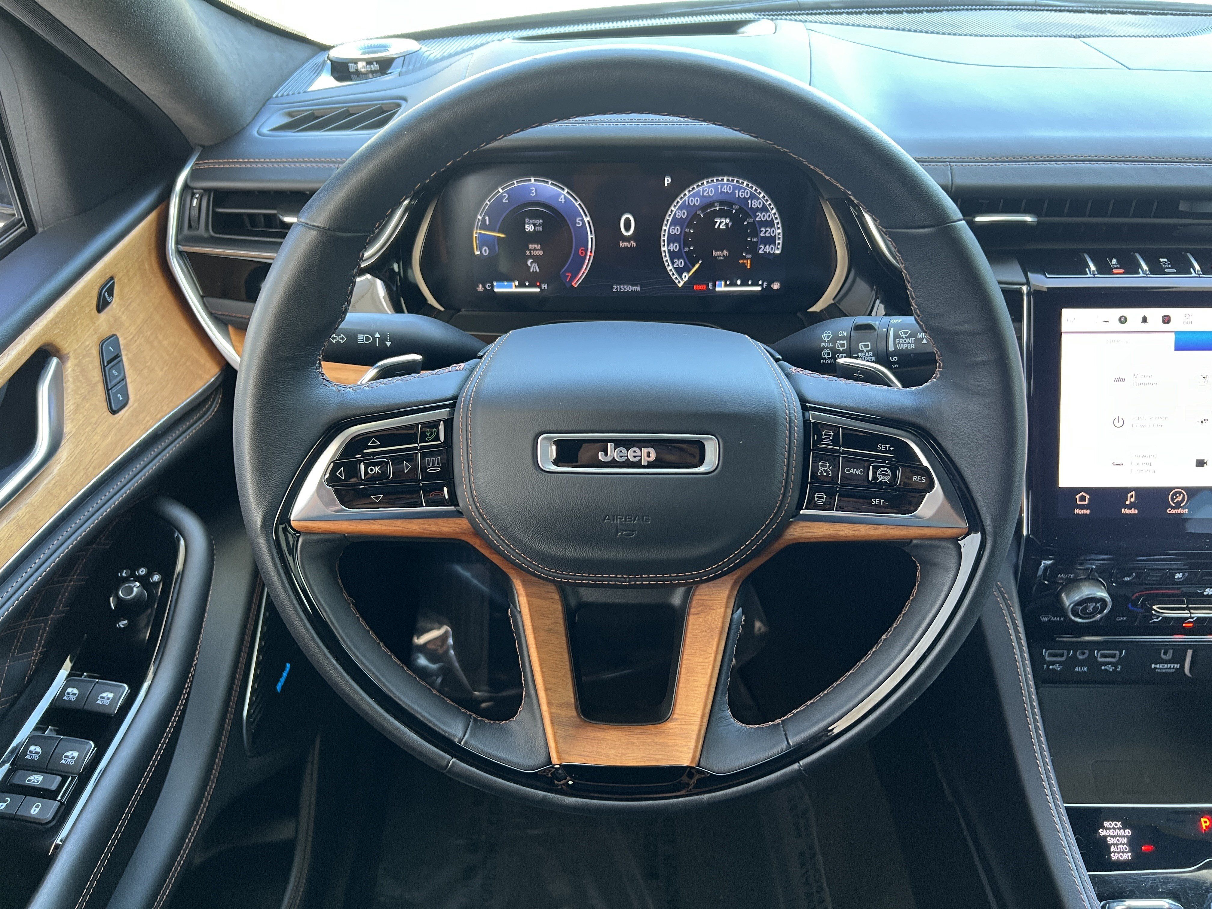 Used 2022 Jeep Grand Cherokee L Summit AWD/4WD image 30