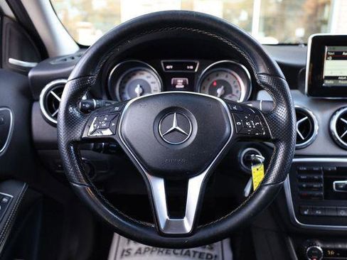 Used 2015 Mercedes-Benz GLA 250 4MATIC image 9