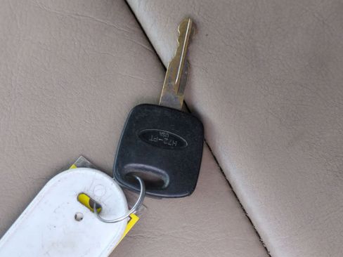 Used 2001 Ford F150 Lariat AWD/4WD image 33
