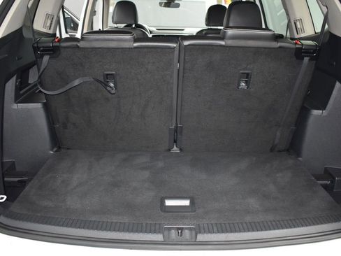 Used 2021 Volkswagen Atlas SEL Premium image 26