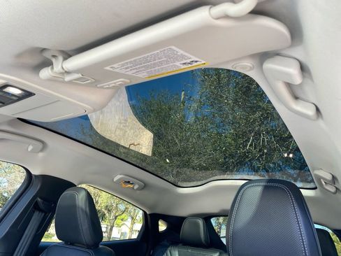 Used 2021 Ford Mustang Mach-E Premium image 18