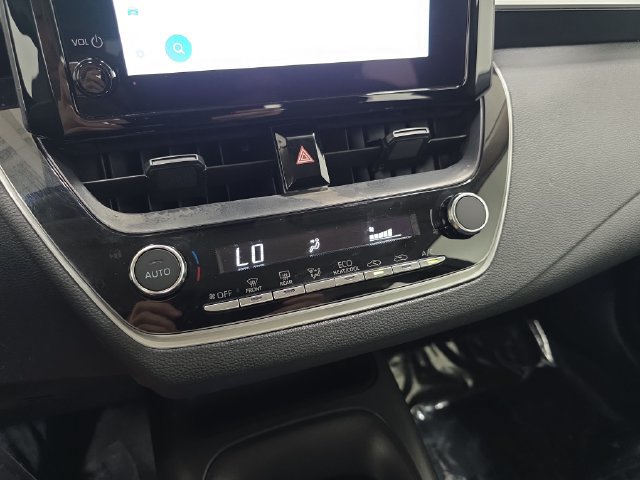 Certified 2025 Toyota Corolla LE FWD image 21