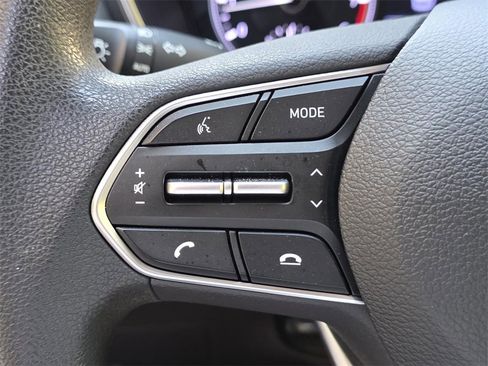 Used 2019 Hyundai Santa Fe SE image 26