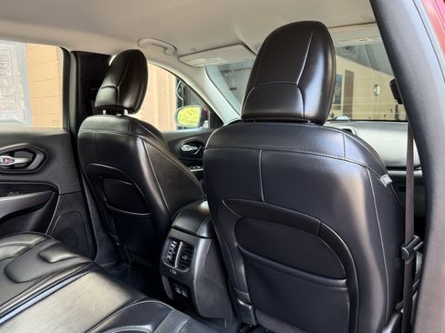 Used 2021 Jeep Cherokee Latitude Lux w/ Trailer Tow Group image 17