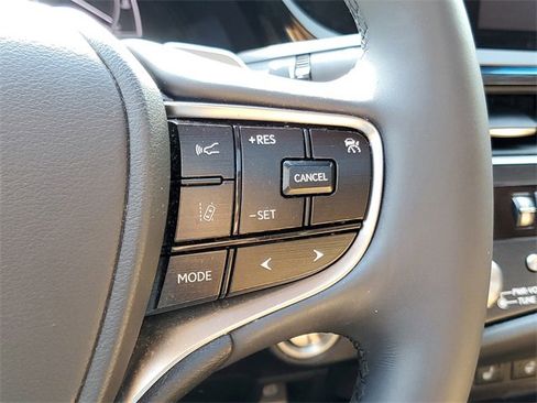 Used 2022 Lexus ES 350 w/ Premium Package image 23