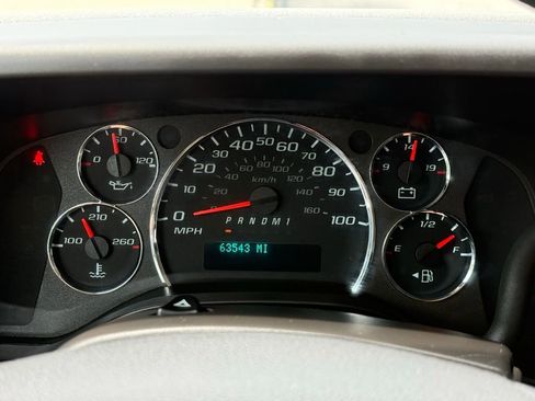 Used 2022 Chevrolet Express 3500 LS RWD image 31