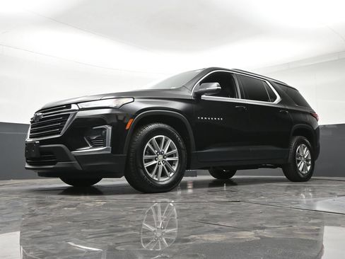 Used 2023 Chevrolet Traverse LT AWD/4WD image 24