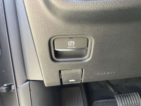 New 2025 Jeep Grand Cherokee L Laredo image 13